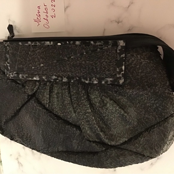 Fendi “To You” convertible shoulder bag - clutch grey feather pattern - Picture 6 of 16